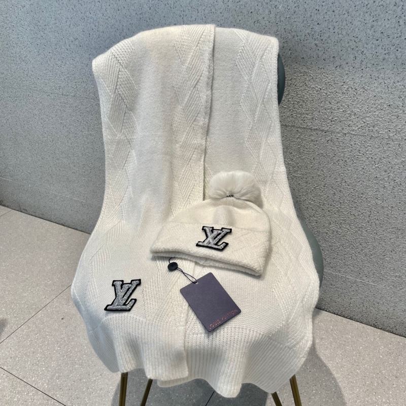 Louis Vuitton Caps Scarfs